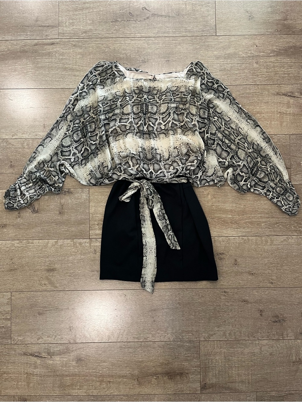 Jessica Simpson Snake-Print Mini Dress